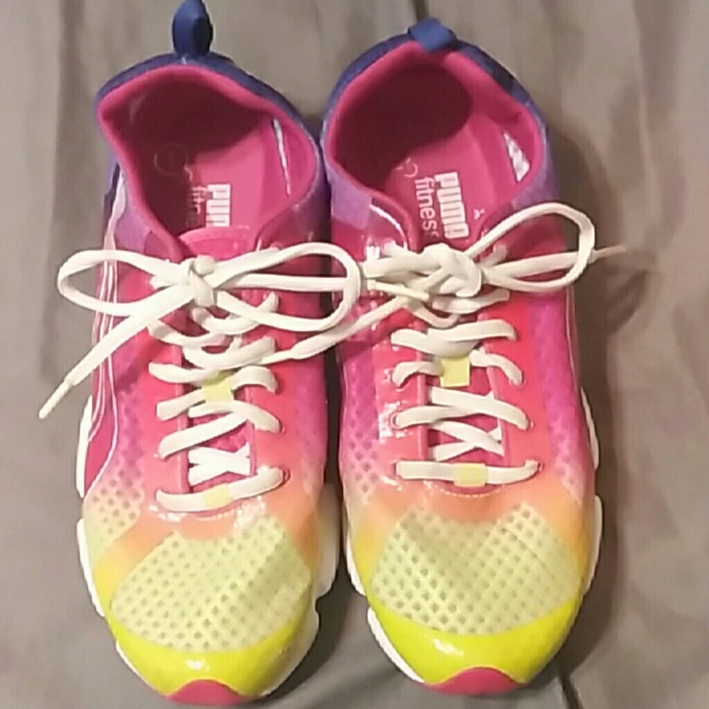 Puma multi-colored fitness sz 8 Almost perfect